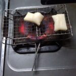ロースターで餅焼き